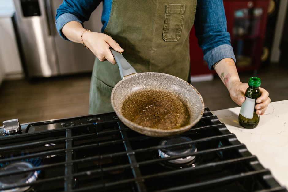 Cooking grease in pan that should never go down the drain